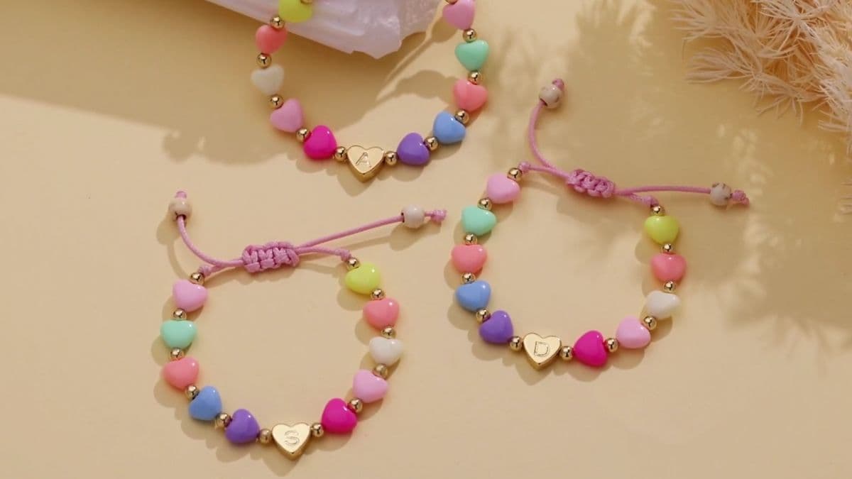 WomenGifts Initial Heart Bracelets for Girls Women – Cute Little Girls Letter A-Z Charm Bracelet, Personalized Happy 3-18 Year Old Birthday Gift for Sisters, Teens & Her, Adjustable Gold Jewelry