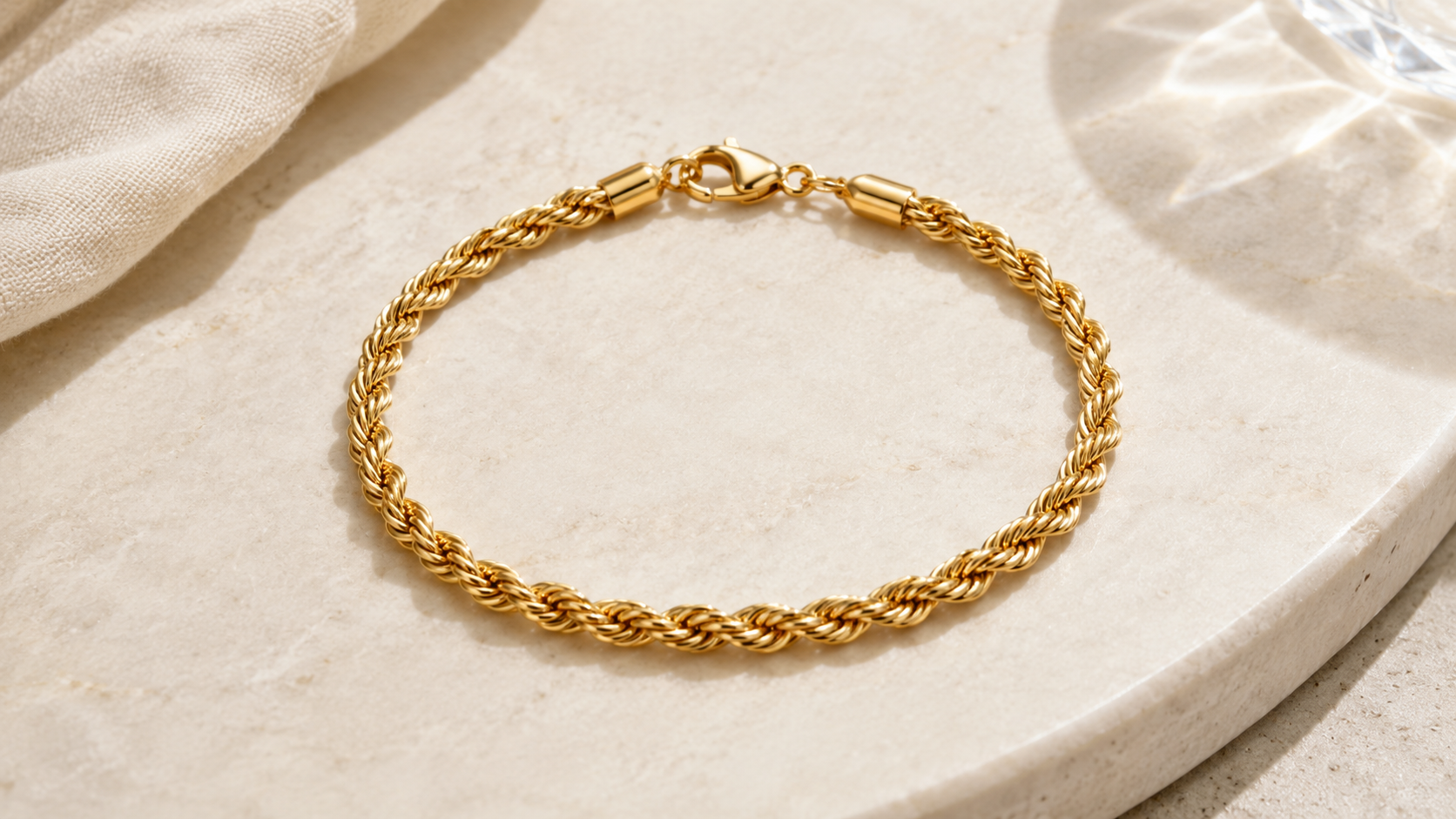 Cordelia Yellow Gold Rope Bracelet Guide